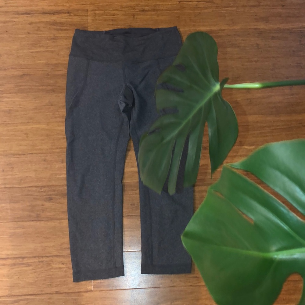 Grey capris lululemon leggings
